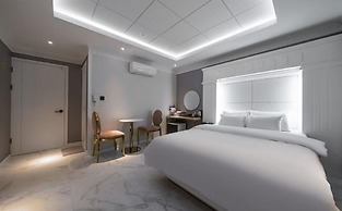 Knox Hotel