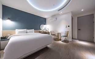 Knox Hotel