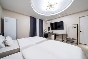Knox Hotel