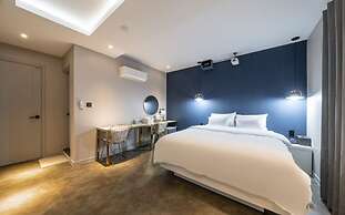 Knox Hotel