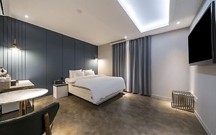 Knox Hotel