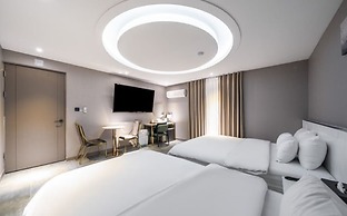 Knox Hotel
