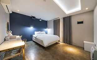 Knox Hotel