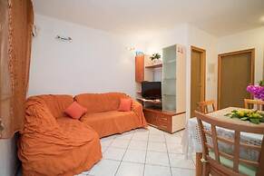 Apartments Longo