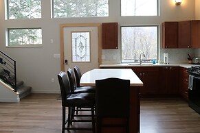 Spruce Lodge