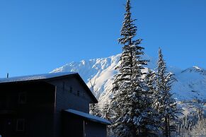 Spruce Lodge