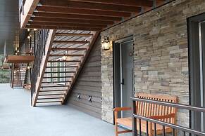 Spruce Lodge