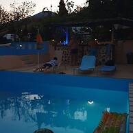 Charming 4-bed House in Pyrgetos