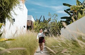 Amber Lombok Beach Resort