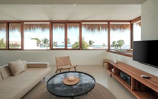 Amber Lombok Beach Resort