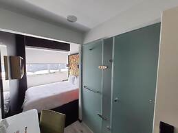 Hotel Sky Cape Town