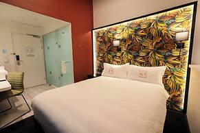 Hotel Sky Cape Town