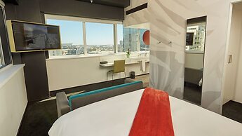 Hotel Sky Cape Town