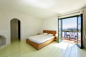 Traditional Villa 5 Mins on Foot From the Beach