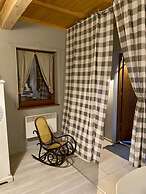 Delightful SPA Cottage With Fire Place and Sauna