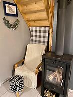Delightful SPA Cottage With Fire Place and Sauna