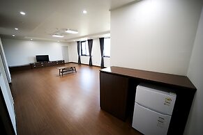 YMCA YOUTH CENTER
