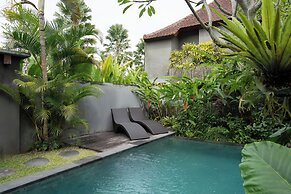 JAPA Suites & Villas