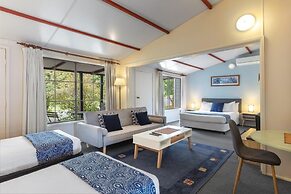 Dartmouth Motor Inn