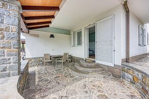 Pool Apartments Debeli Rtič