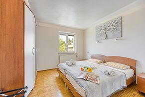 Pool Apartments Debeli Rtič