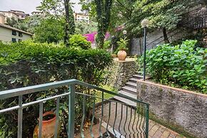 Camogli Bright Apartment with Parking