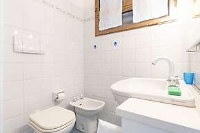 Deiva Marina Sea View Flat with Garage