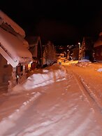 Arctic Rooms REKTOR