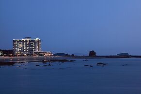 Beache Palace