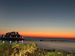Beache Palace