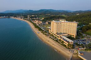Beache Palace