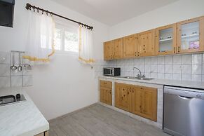 Seafront Apartment Dana