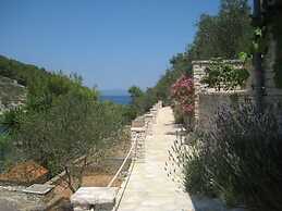 Stone House Mia - Prihonja