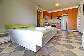 Apartments Gusti