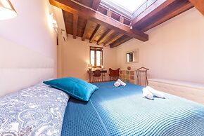 Valuk-Piazza Duomo Charming Apartment