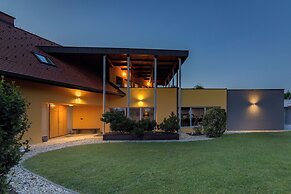 Pool Villa Prleski Raj