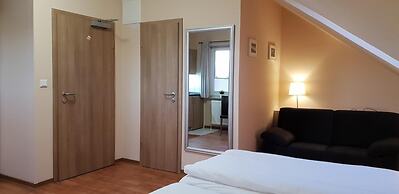 Airport Hotel One