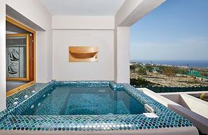 Alyvia Suites