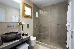 Alyvia Suites