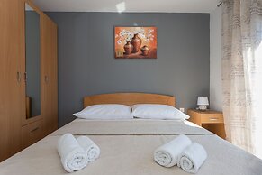 Villa Caper