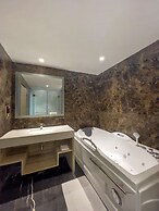 Radisson Hotel Bareilly Airport