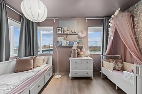 Luxurious Large Home, Perfect for Your Group