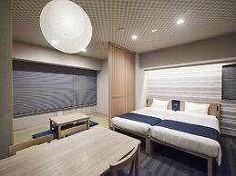 MONday Apart Premium GINZA SHINTOMICHO
