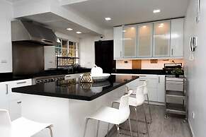 8-bedroom Penthouse With Private Jacuzzi & Rooftop