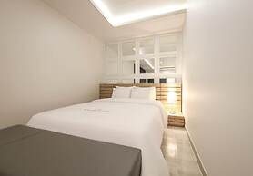 City Hotel