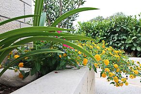 Green Garden House