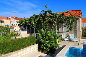 Green Garden House