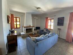 Executive Villa Madouri With Private Pool