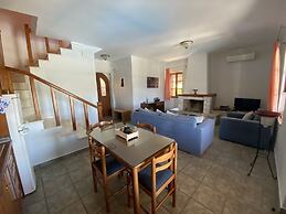 Executive Villa Madouri With Private Pool
