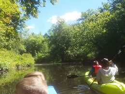 Stoco Lake Lodge